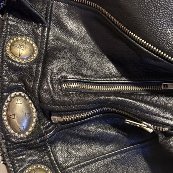 Harley-Davidson Black Leather Jacket with Silver Accents. 2002 Hacienda - Picture 13 of 13